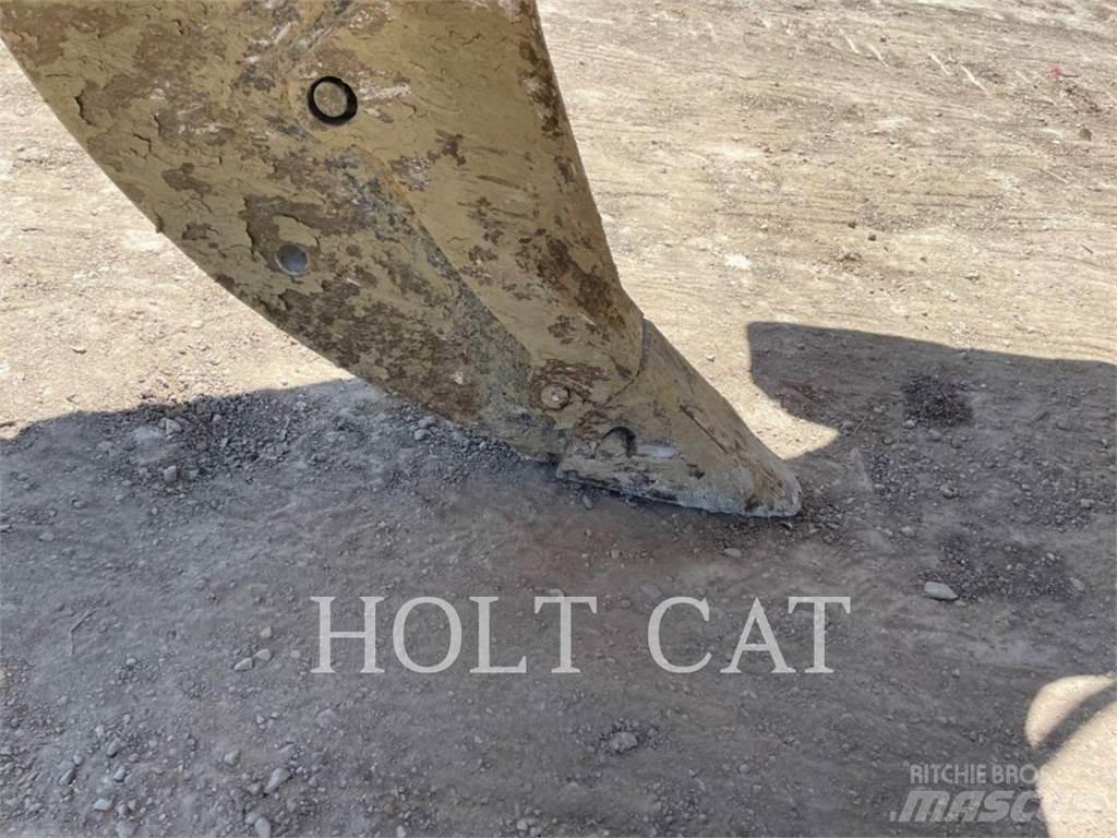 CAT D8T Buldožeri guseničari