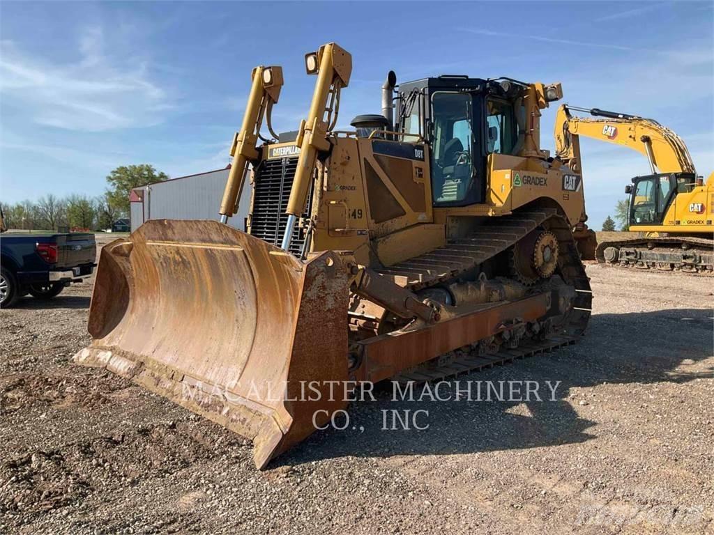 CAT D8T Buldožeri guseničari