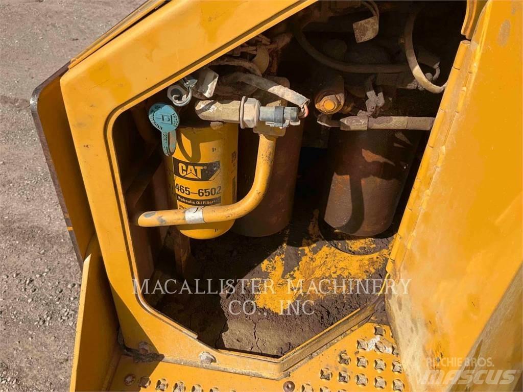 CAT D8T Buldožeri guseničari