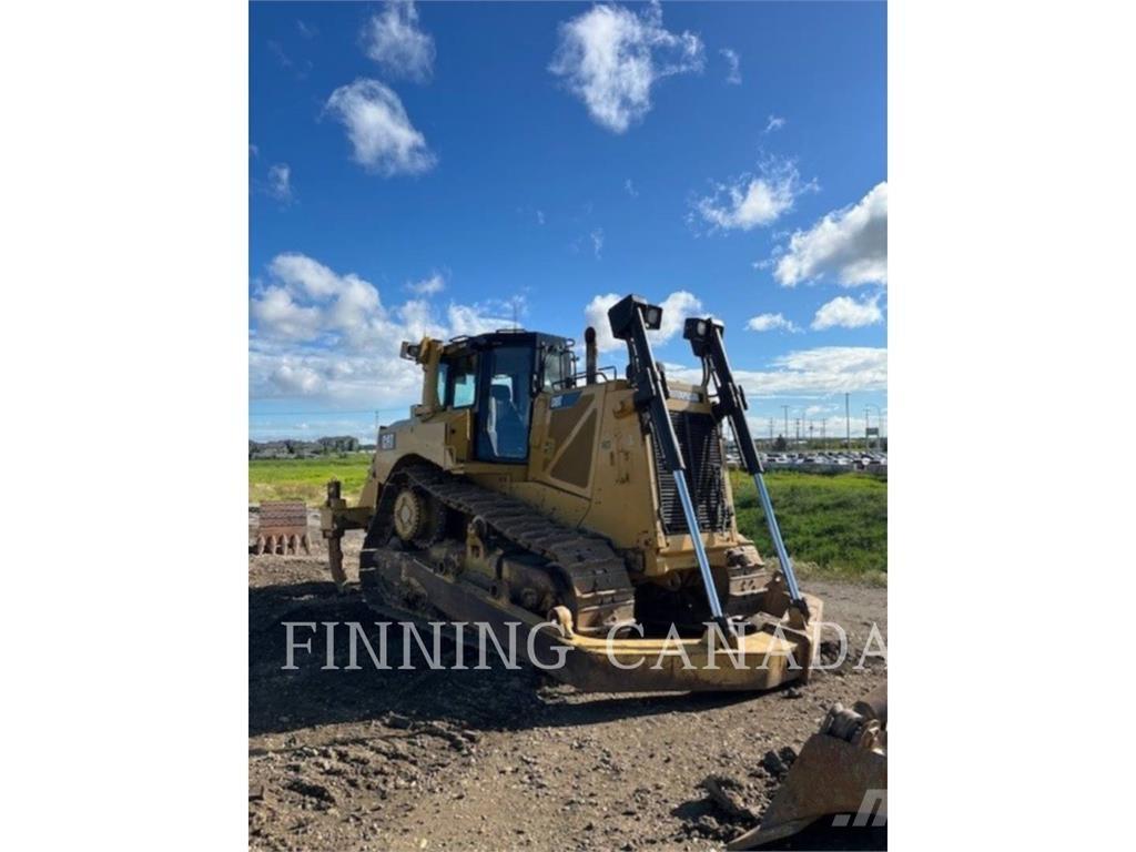 CAT D8T Buldožeri guseničari