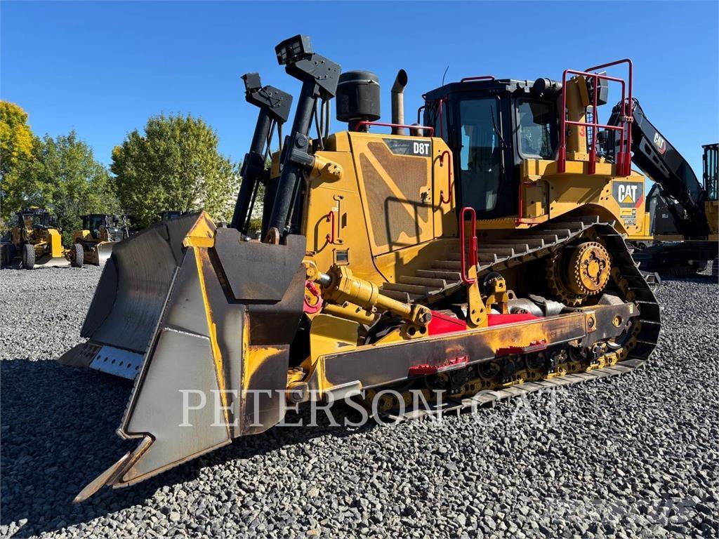 CAT D8T Buldožeri guseničari