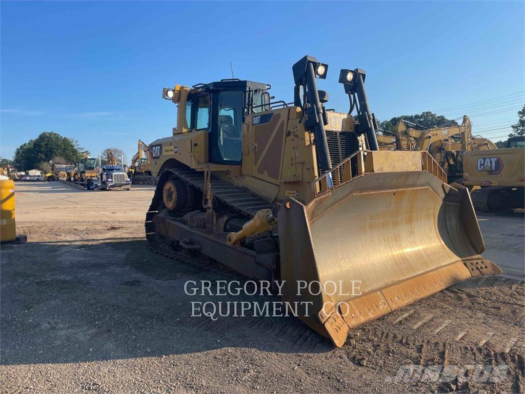 CAT D8T Buldožeri guseničari