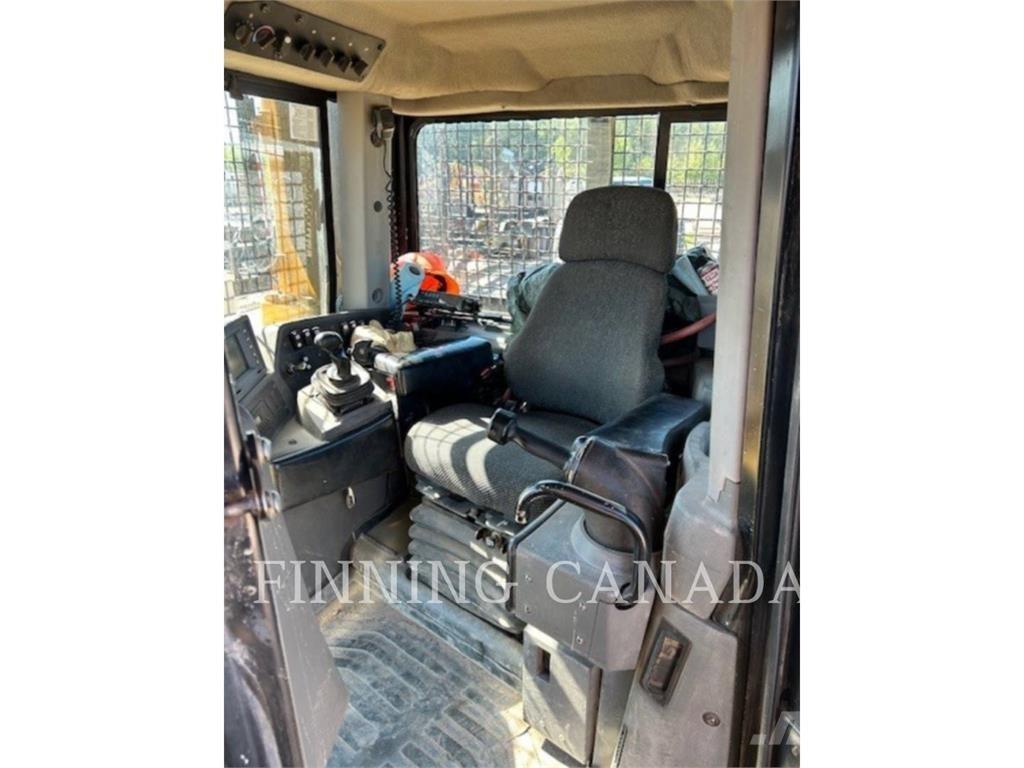 CAT D8T Buldožeri guseničari