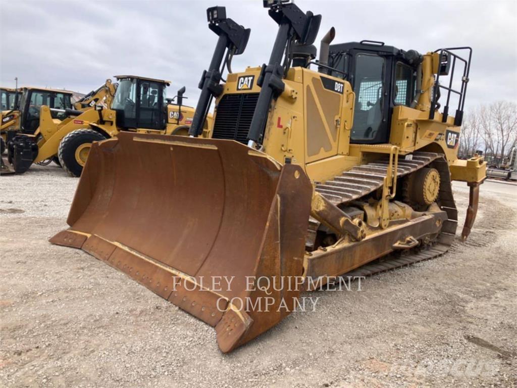 CAT D8T Buldožeri guseničari