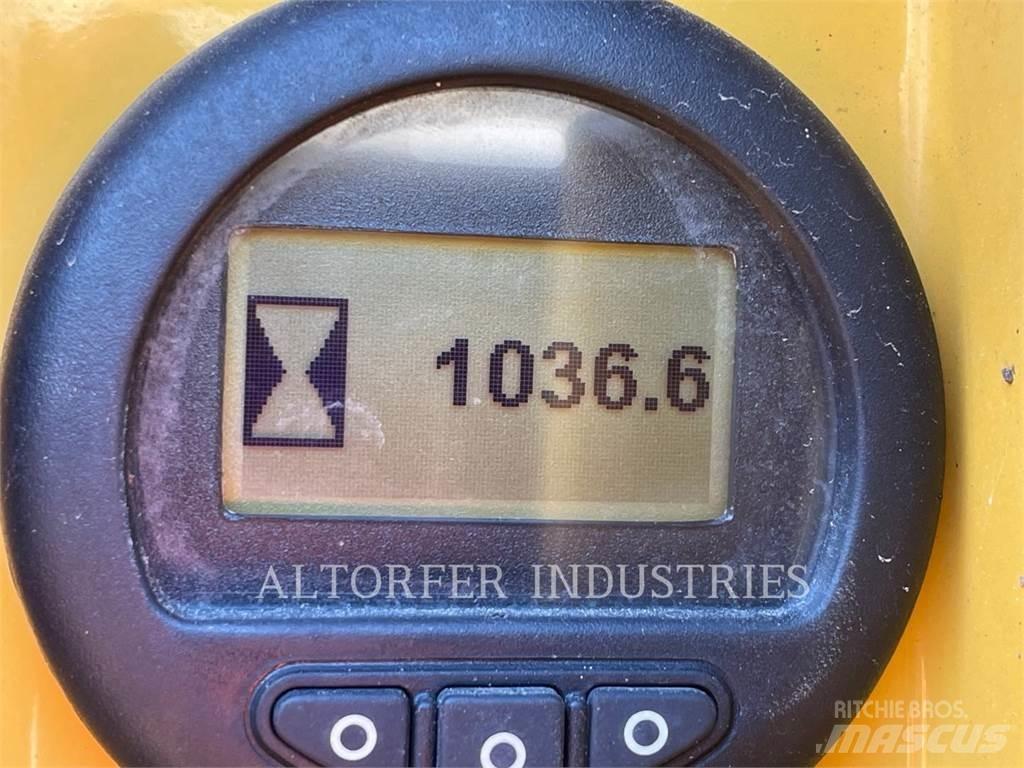 CAT D8T W Buldožeri guseničari