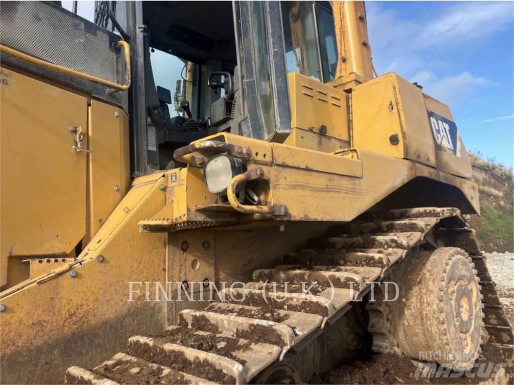 CAT D9 Buldožeri guseničari