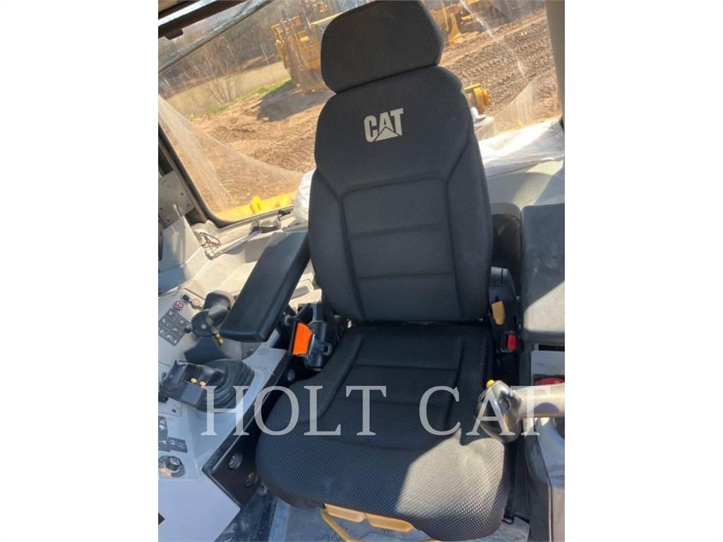 CAT D9 Buldožeri guseničari