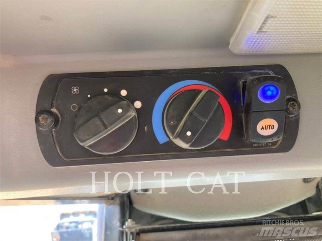 CAT D9T Buldožeri guseničari