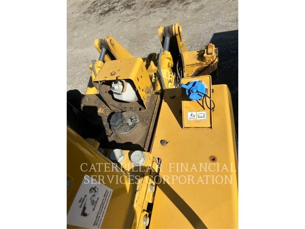 CAT D9T Buldožeri guseničari