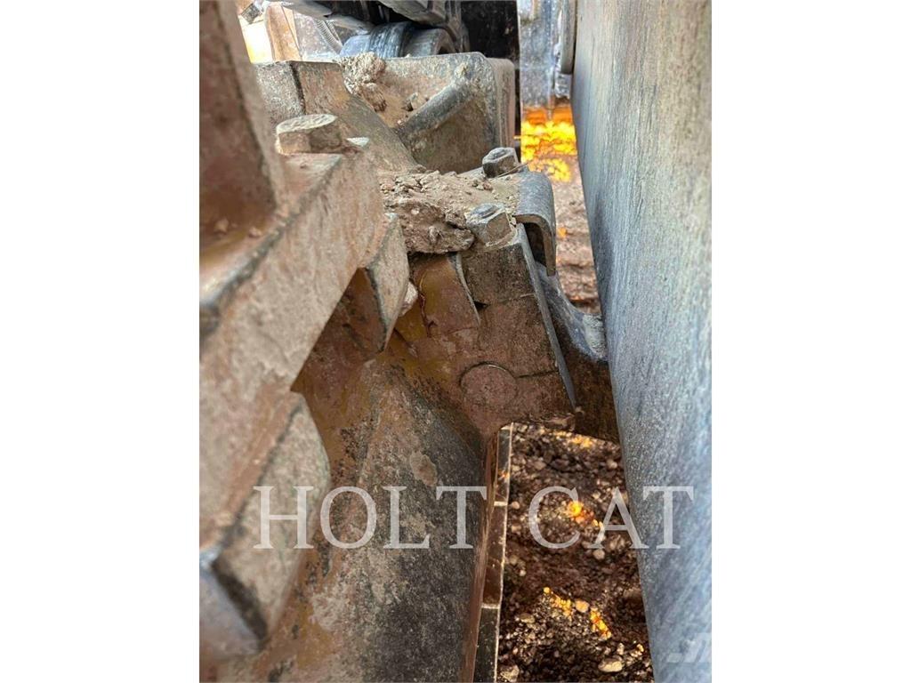 CAT D9T Buldožeri guseničari