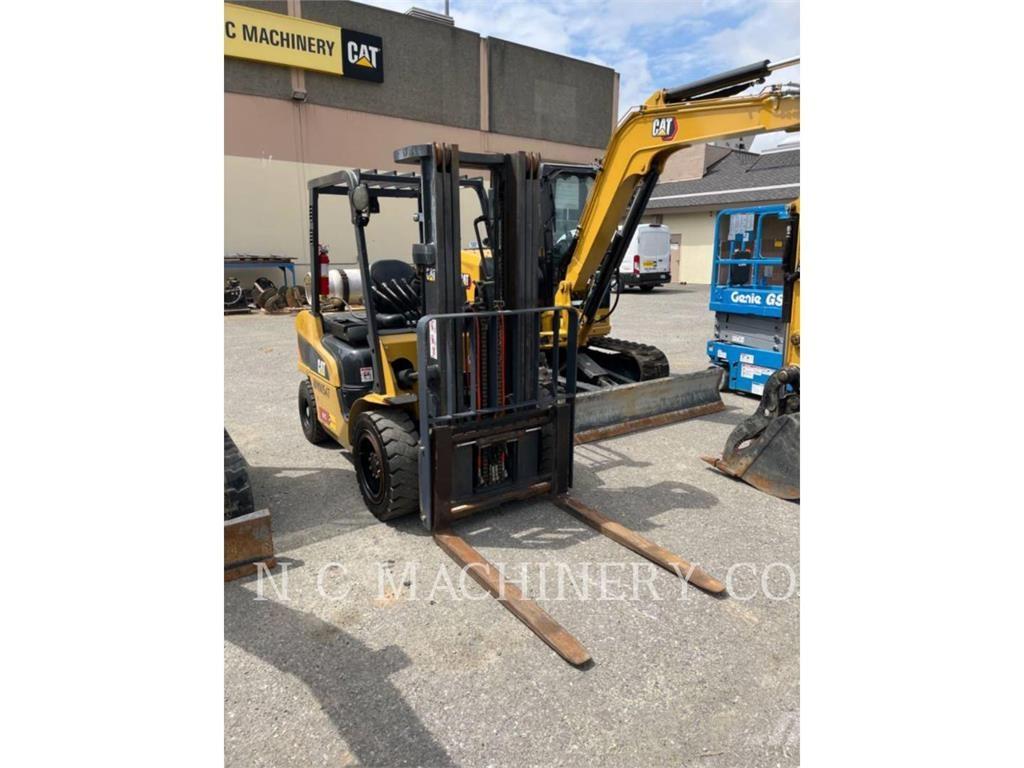 CAT GP30N5 Plinski viljuškari