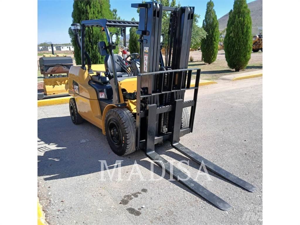 CAT LIFT TRUCKS DP50NM1 Dizelski viljuškari