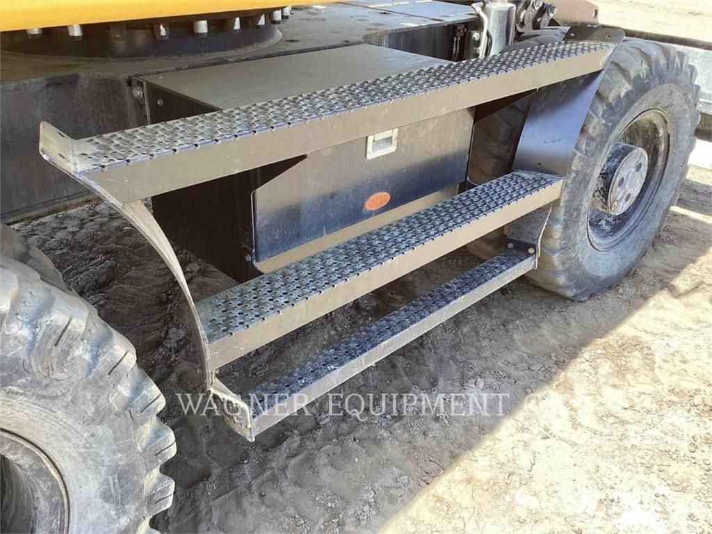 CAT M318F Bageri točkaši