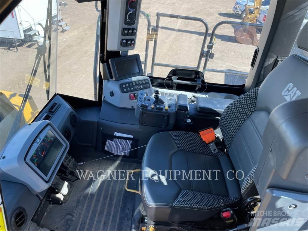 CAT M320F Bageri točkaši