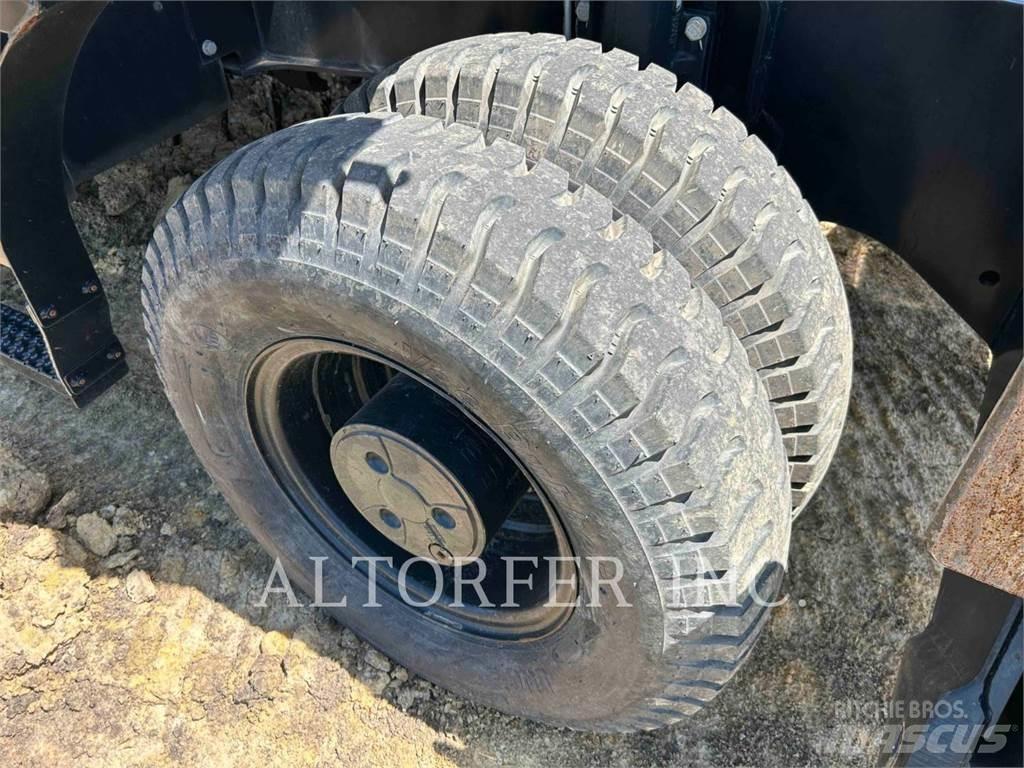 CAT M320F Bageri točkaši