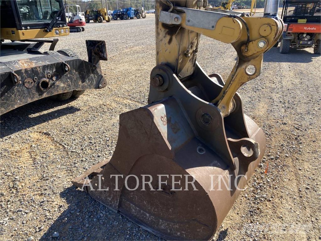 CAT M320F Bageri točkaši