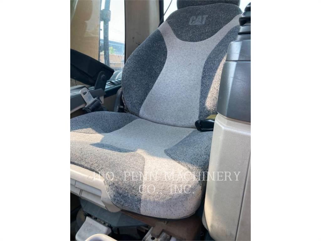 CAT M322C Bageri točkaši