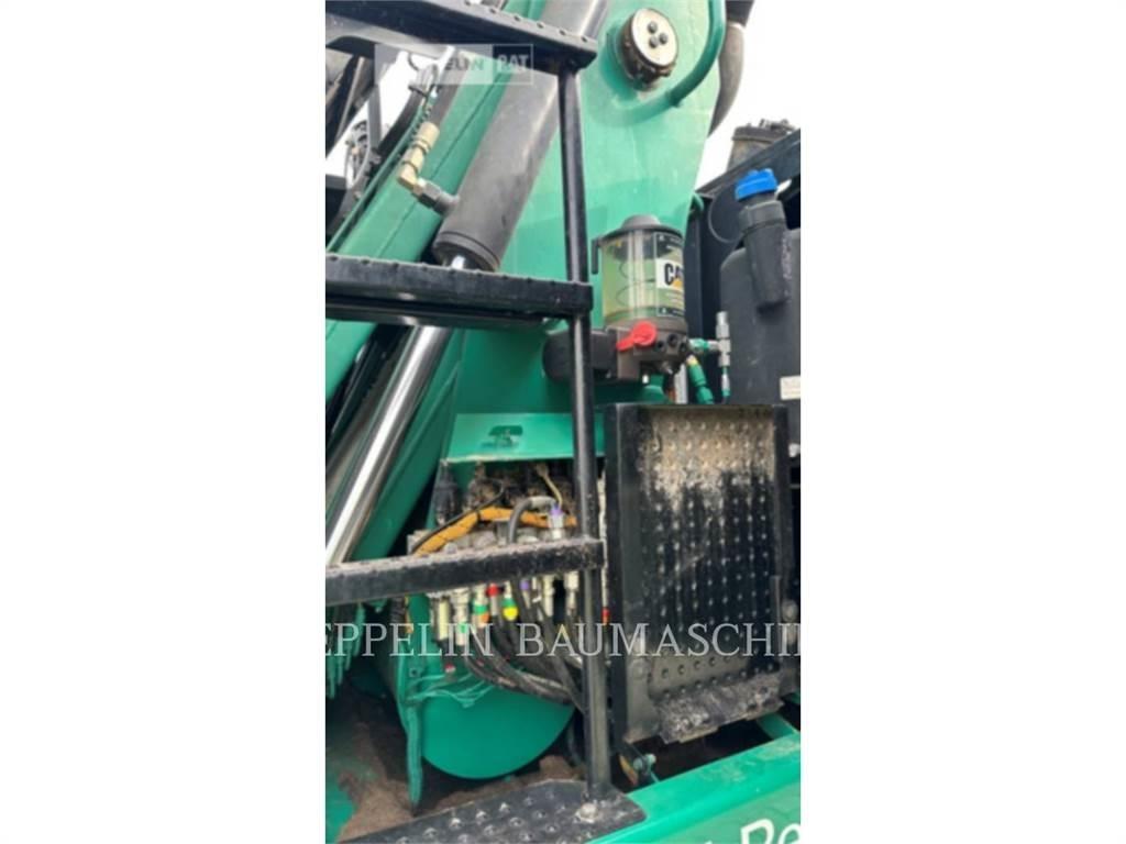 CAT MH3024-06C Bageri za rušenje