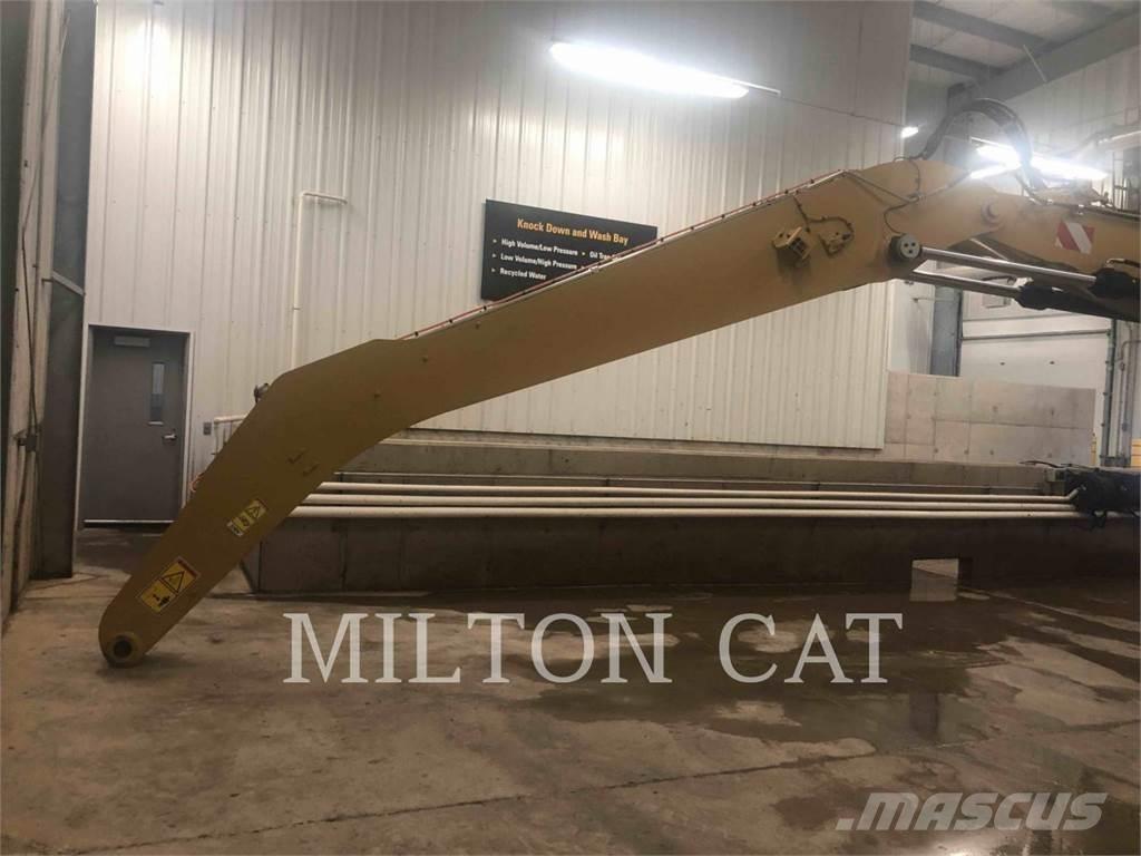 CAT MH3026 Bageri točkaši