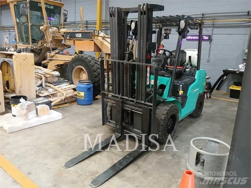 CAT MITSUBISHI FG30N-LP Viljuškari - ostalo