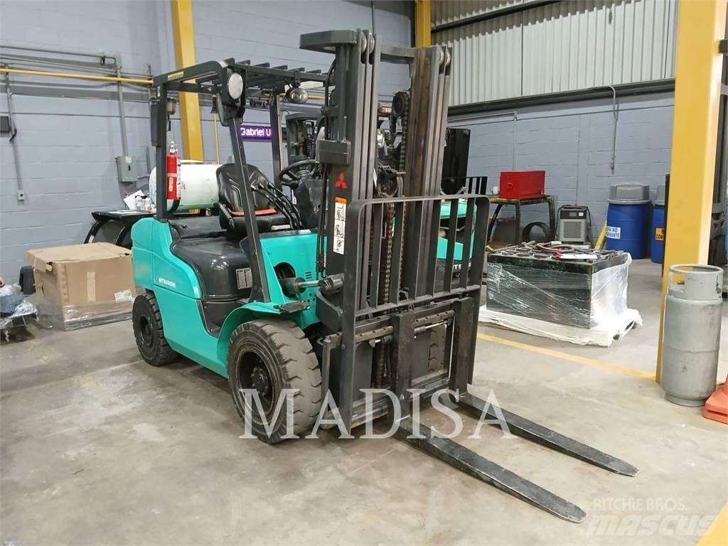 CAT MITSUBISHI FG30N-LP Viljuškari - ostalo