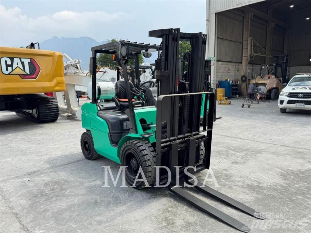 CAT MITSUBISHI FG30N-LP Viljuškari - ostalo