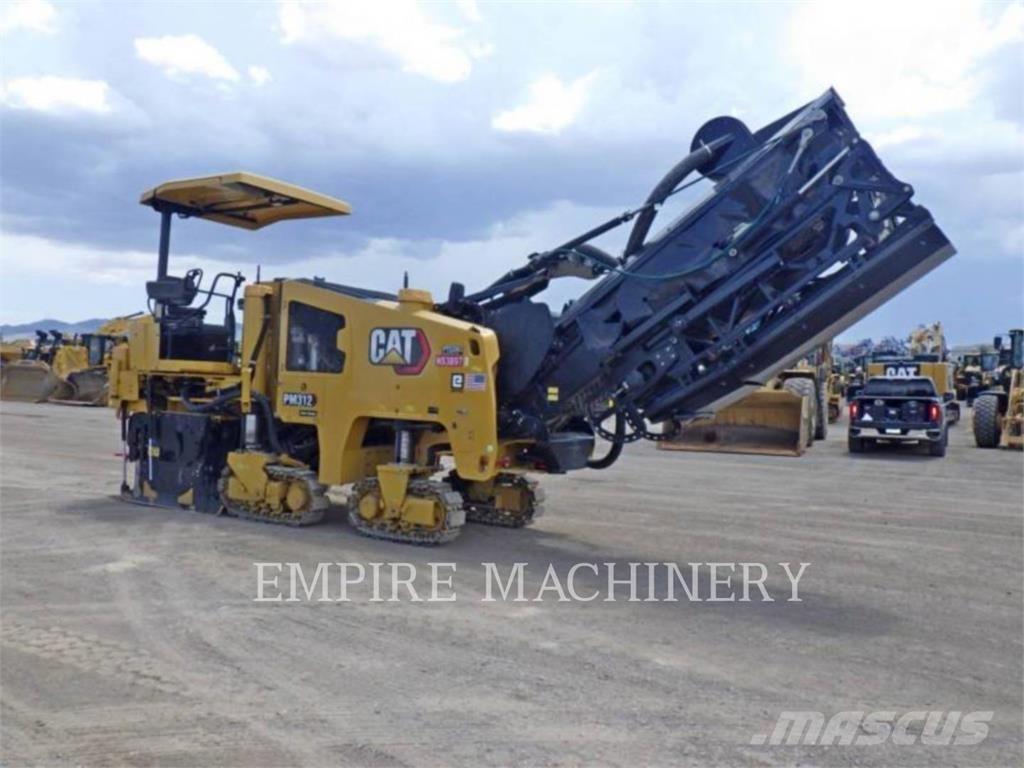 CAT PM312-02 Asfaltni finišeri