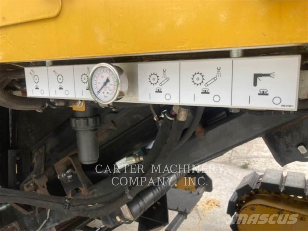 CAT PM822 Freze za asfalt