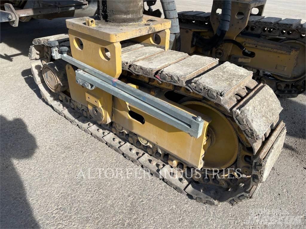 CAT PM825 Freze za asfalt