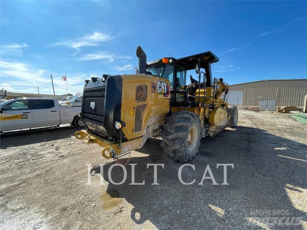 CAT RM400 CAB Mašine za reciklažu asfalta