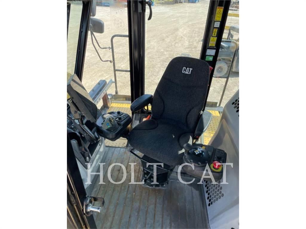 CAT RM400 CAB Mašine za reciklažu asfalta