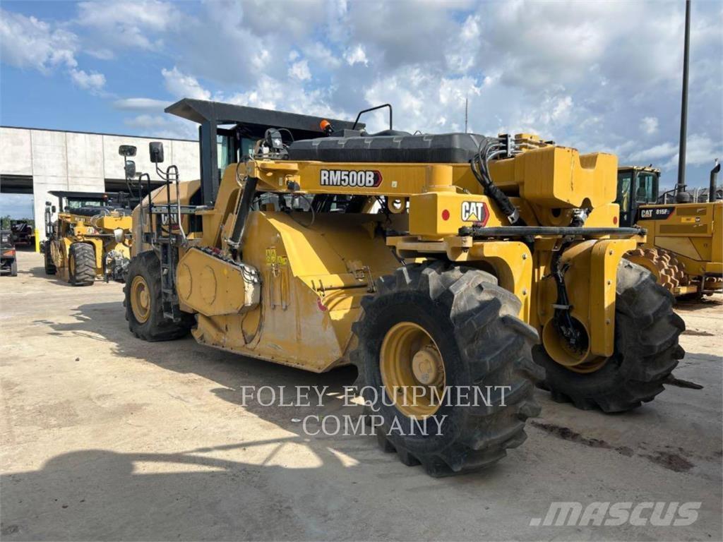 CAT RM500B Asfaltni finišeri