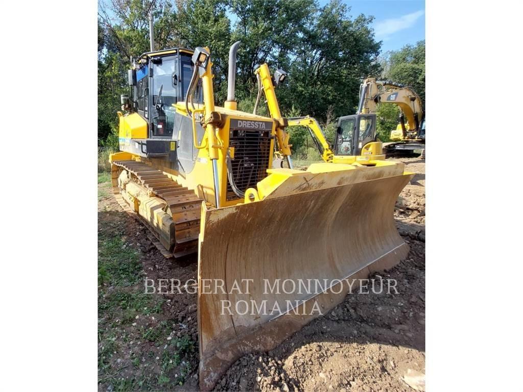 CAT TD-15M Buldožeri guseničari