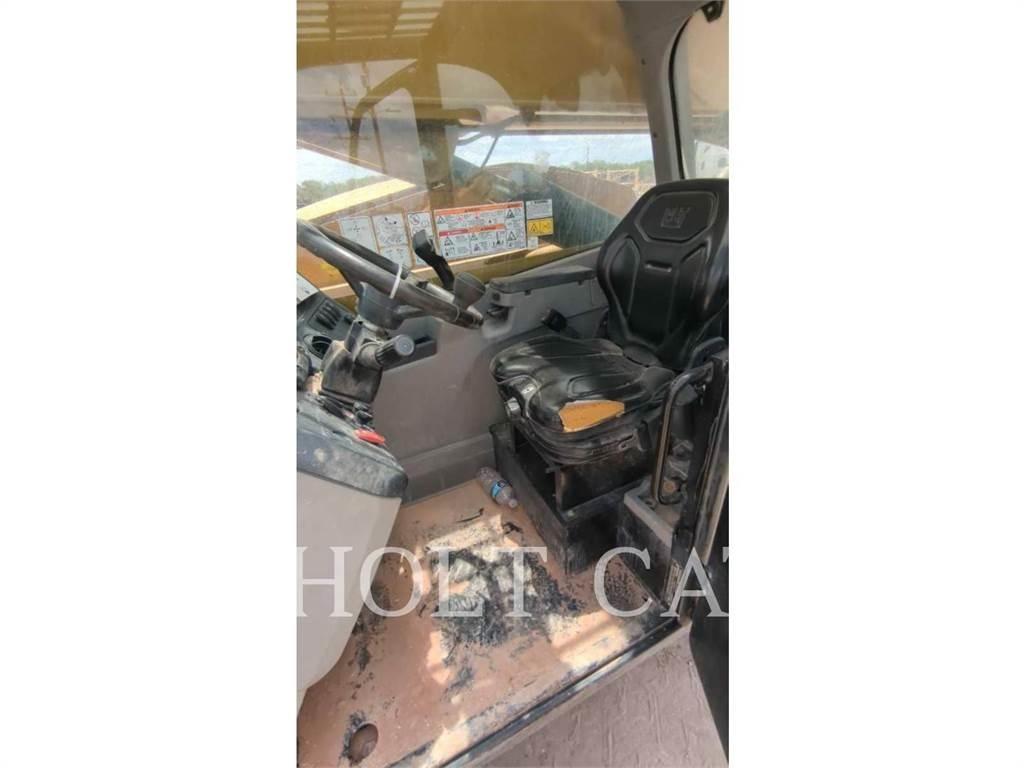 CAT TL1055 Teleskopski viljuškari