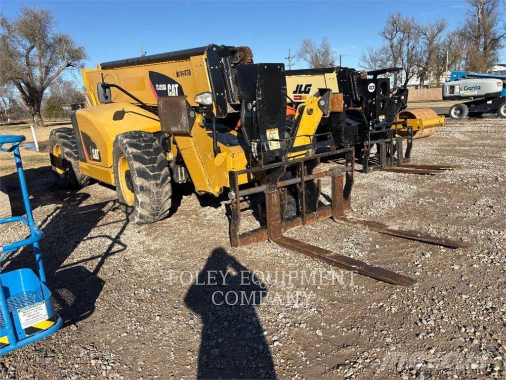 CAT TL1255DC Teleskopski viljuškari