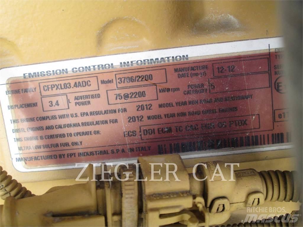CAT TL642C Teleskopski viljuškari