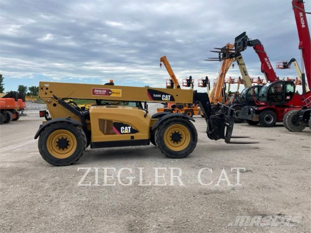 CAT TL642C Teleskopski viljuškari