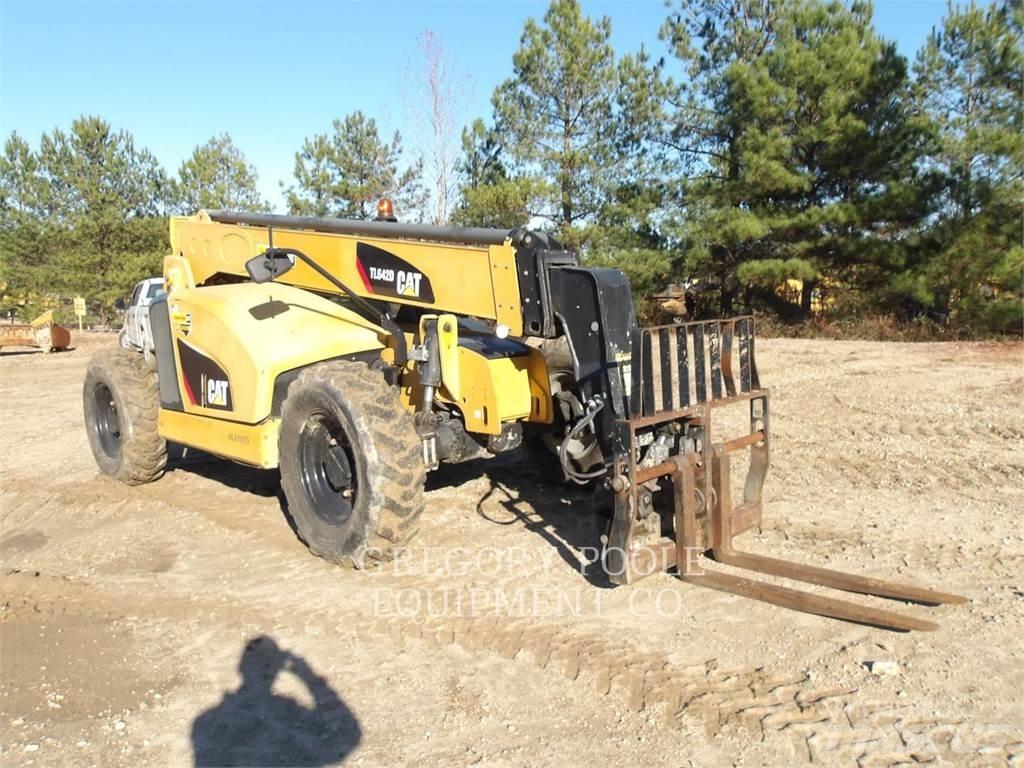 CAT TL642D Teleskopski viljuškari