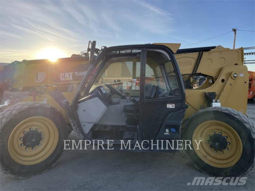 CAT TL642D Teleskopski viljuškari