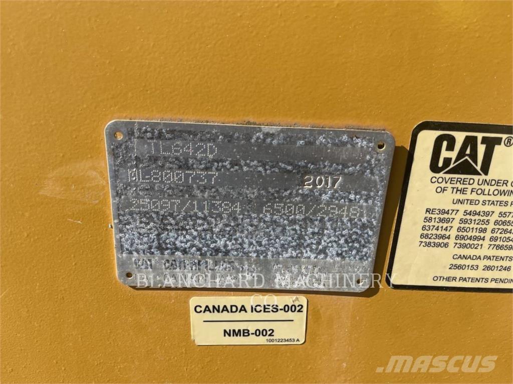 CAT TL642D Teleskopski viljuškari