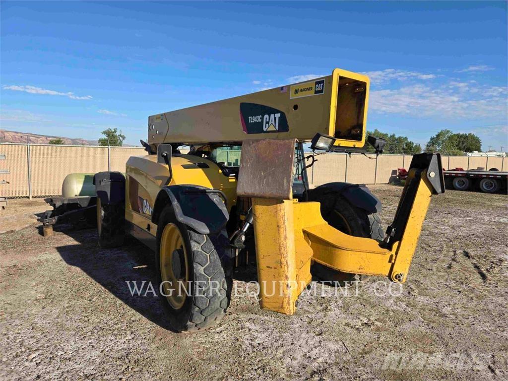 CAT TL943C Teleskopski viljuškari