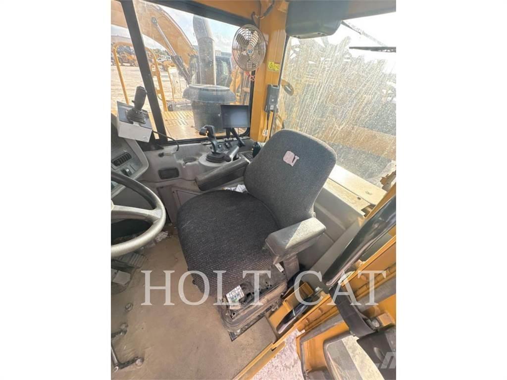 CAT W00 621G Polovni strugači