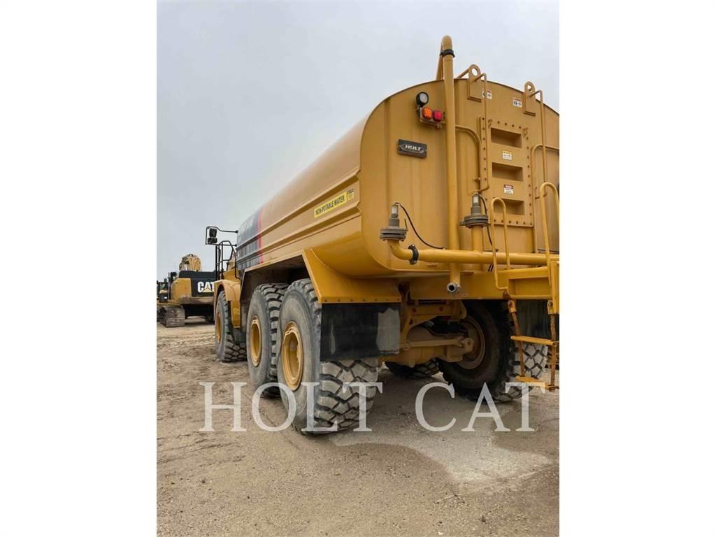 CAT W00 740 Kamioni cisterne