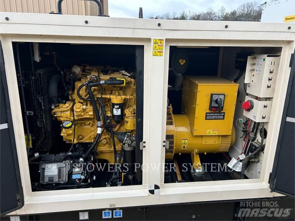 CAT XQ-60 48KW Ostali generatori