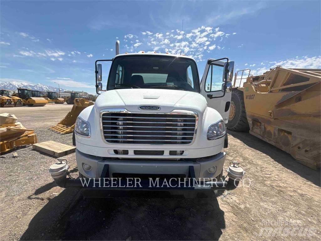Freightliner WT4000 A Kamioni cisterne