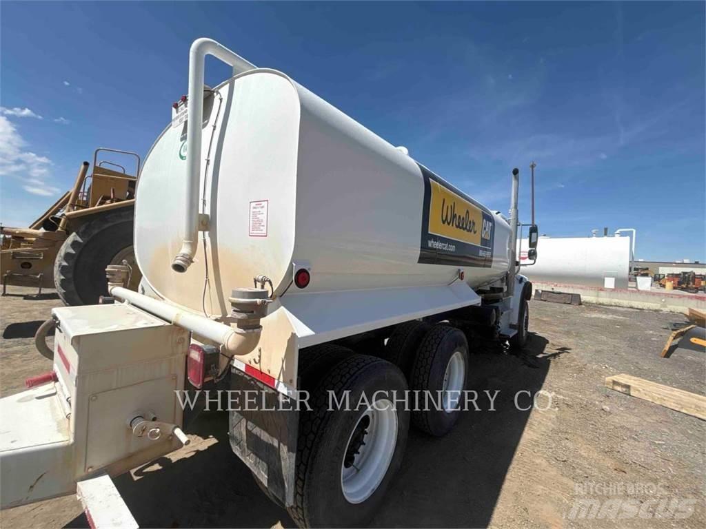 Freightliner WT4000 A Kamioni cisterne