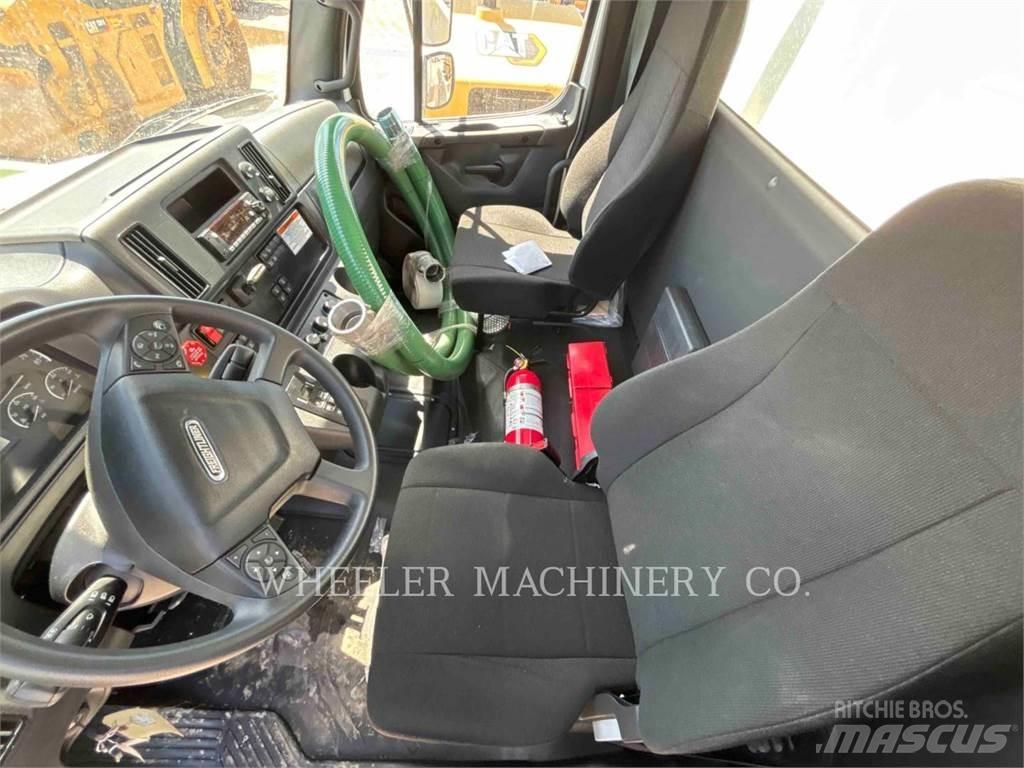 Freightliner WT4000 A Kamioni cisterne