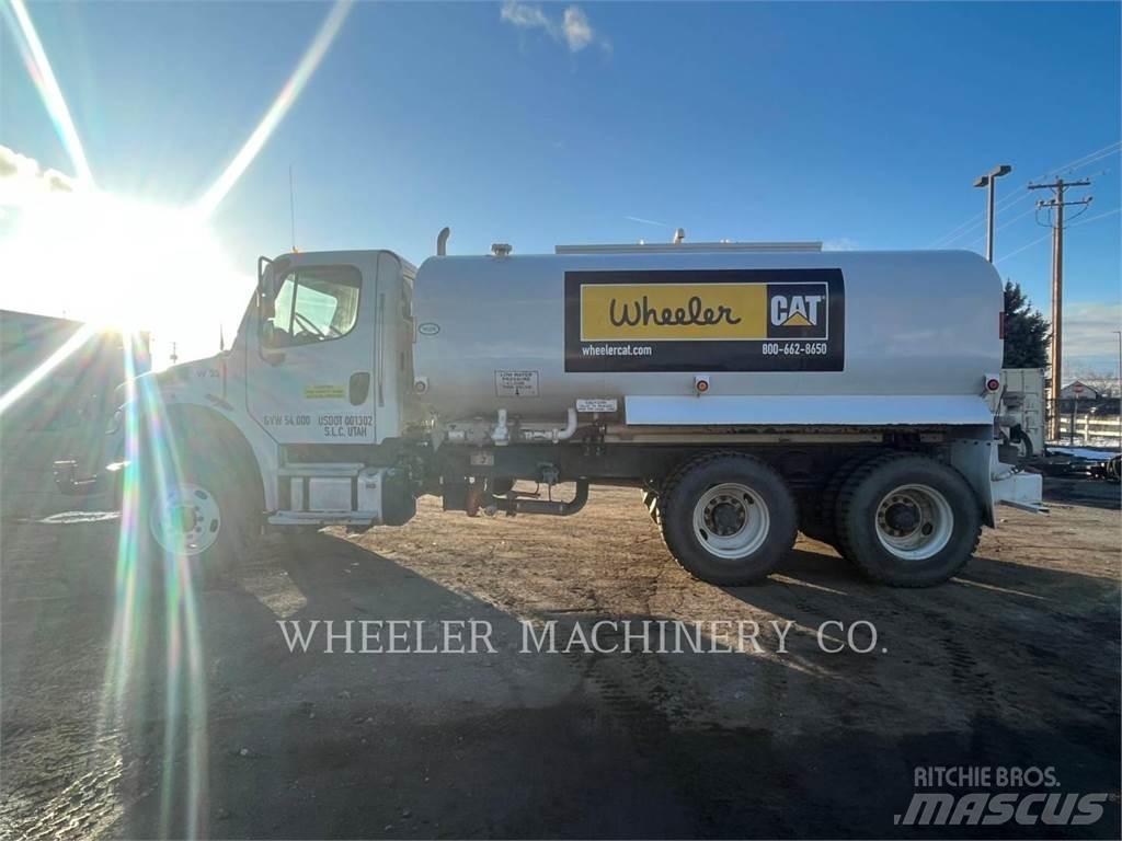 Freightliner WT4000 A Kamioni cisterne