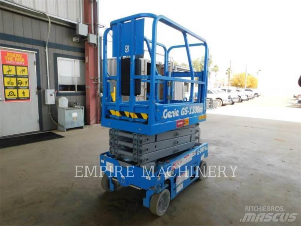 Genie GS1330 Zglobne podizne platforme