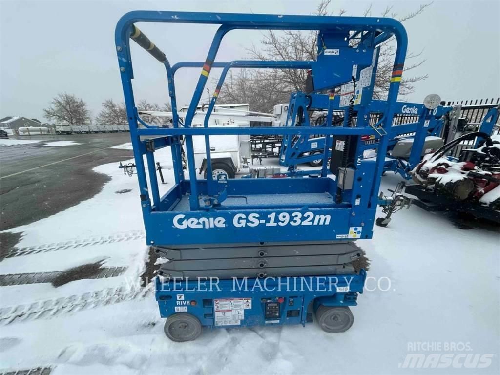 Genie GS1932M Makazaste platforme